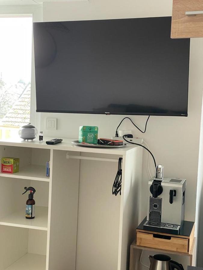 Studio T A 5Mn Euro Airport Avec Terrasse 생루이 외부 사진