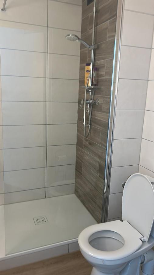 Studio T A 5Mn Euro Airport Avec Terrasse 생루이 외부 사진